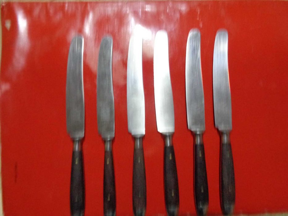 Продавам 6 броя прибори за хранене
EICHENLAUB серия ALTDEUTSCH