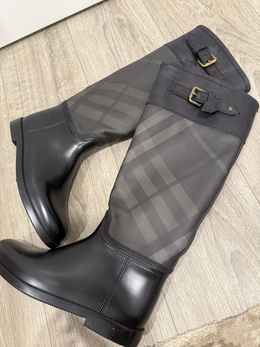 Vand cizme Burberry 39