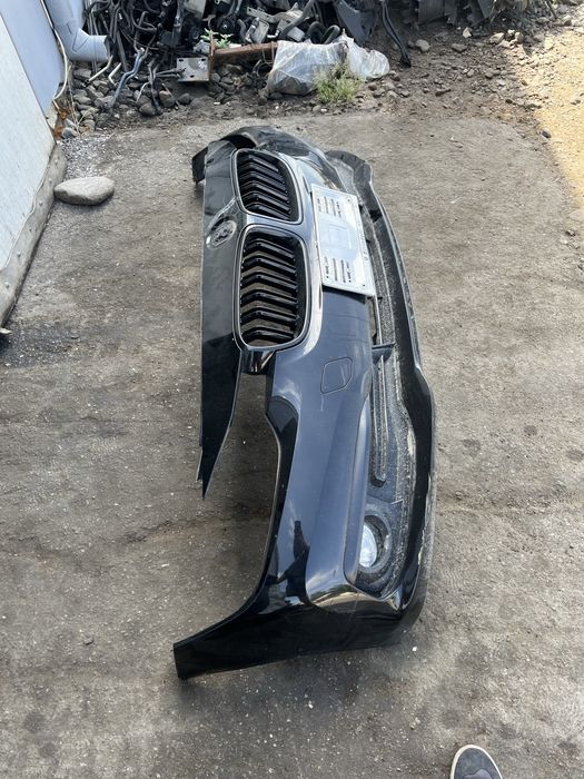 Предна броня бмв 3 ф30/31 фейслифт ( predna bronq bmw f30/31 LCI )