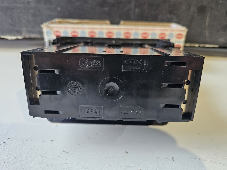 suport cd'uri original volkswagen passat b3 / b4