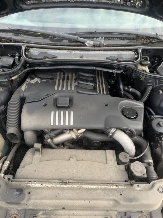 Dezmembrez Bmw E46 Motor si cutie (an 98) 2.0 Diesel