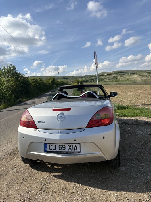 Opel Tigra B Gri