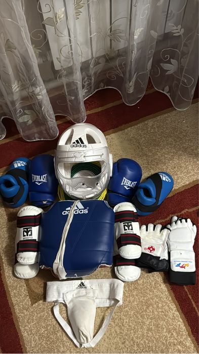 Продаётся экипировка для тхэквондо