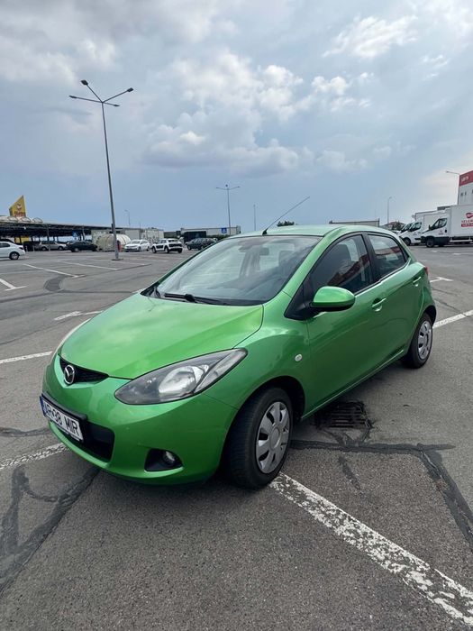 Mazda 3300 euro