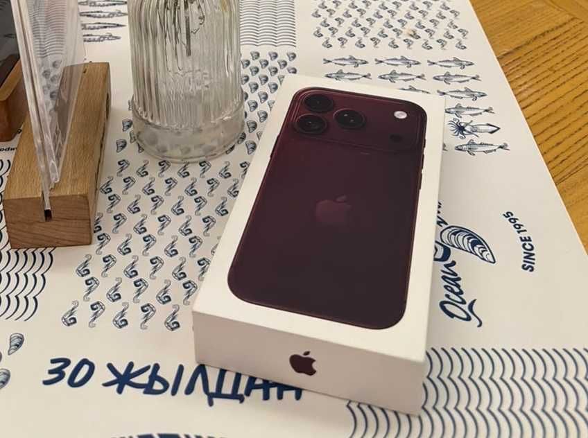 iPhone 18 pro 512 Burgundy