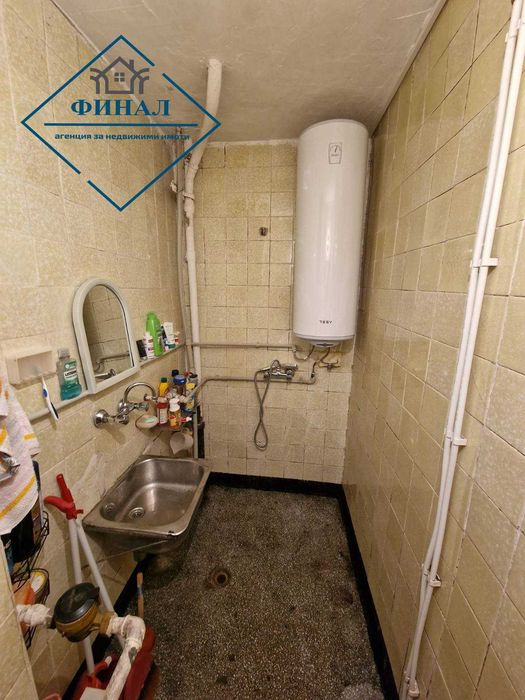 Продава се Тристаен апартамент в Шумен, Тракия - 84 кв.м за 1154 €/кв.м - Снимка #2