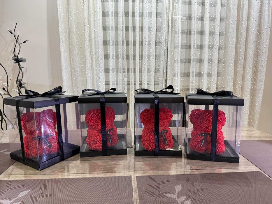 НОВО! Специален подарък за Свети Валентин - Мече от рози