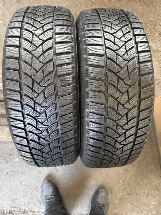 2x Anvelope iarna 205/60 R16 - Dunlop Winter Sport 5
