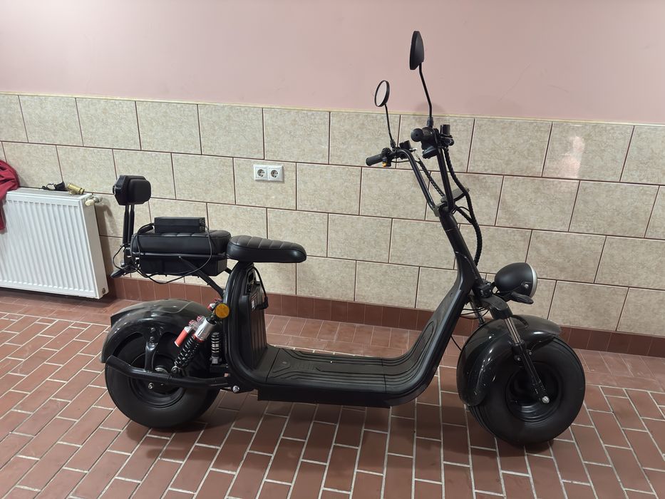 Scuter electric fara permis