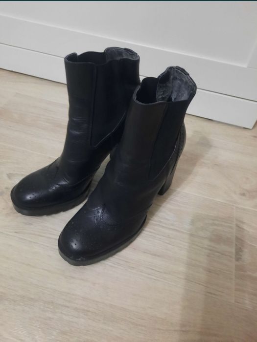 Продам осенней обувь