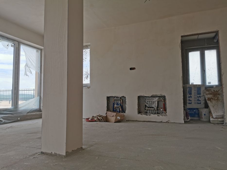 Dezvoltator vand Penthouse  cu 4  camere  intabulat