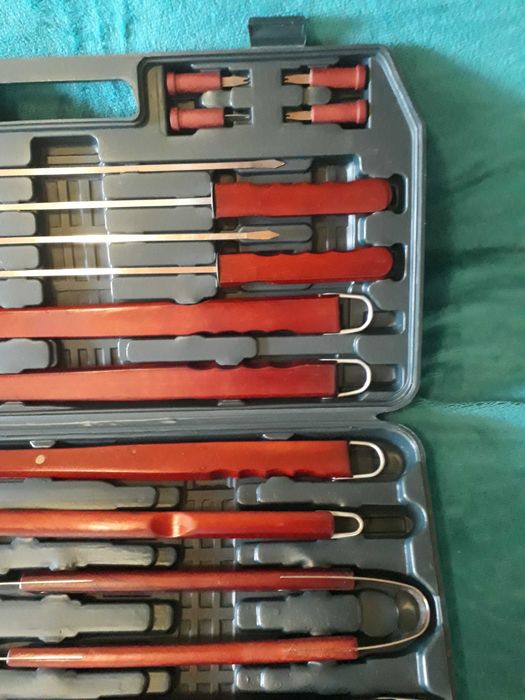Set ustensile gratar BBQ Nou in caseta