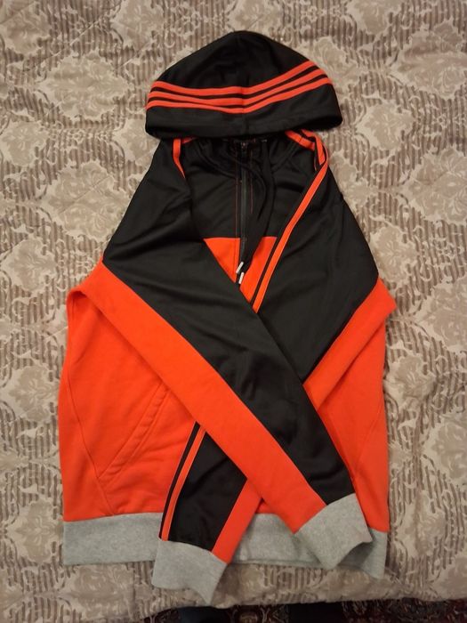 Adidas essentials