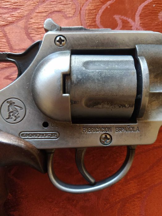 Gonher испански детски револвер с капси