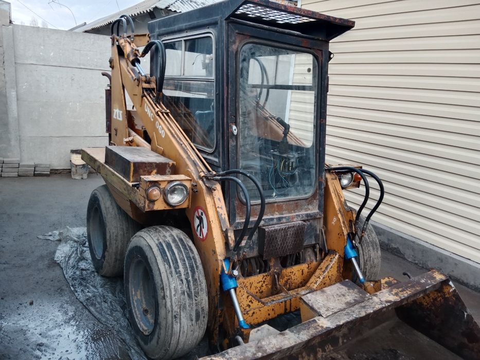 Продам мини-погрузчик