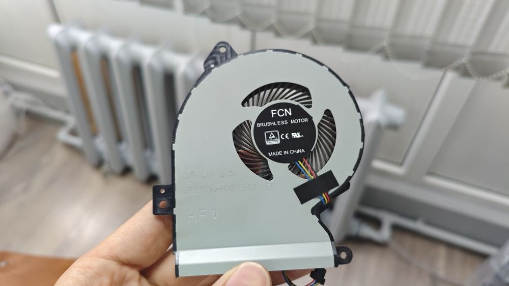 Кулер от ASUS X540Y