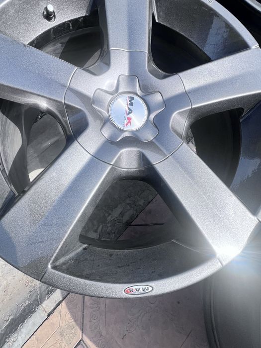 Продам диски R18 разболтовка6-139.7