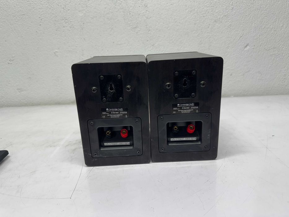 Тонколони - Cambridge Audio S20