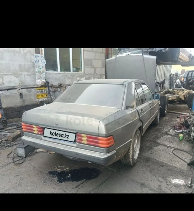 Мерседес 190е на разбор