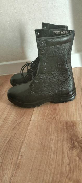 Продам новое военное берцы