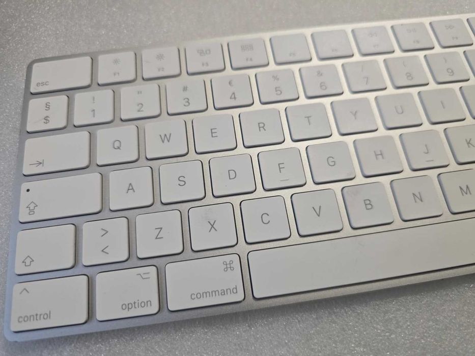 Tastatura originala Apple Magic Keyboard wireless, numerica -alb A1843