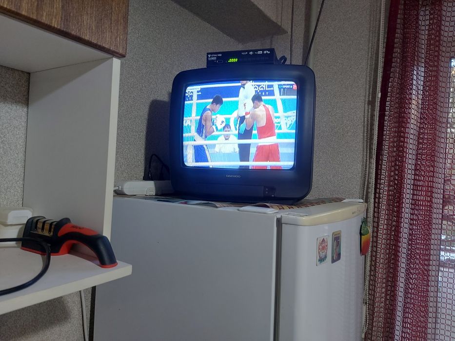 Цветной телевизор Daewoo