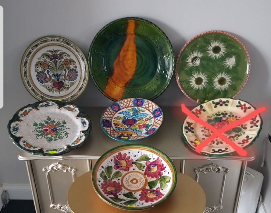 Farfurii vechi din ceramică