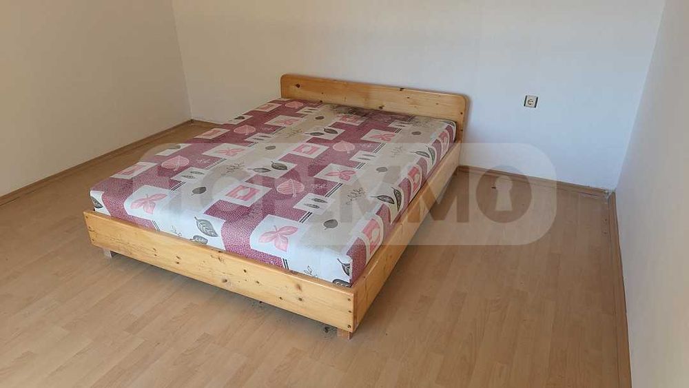 Реновирана къща в село Дропла