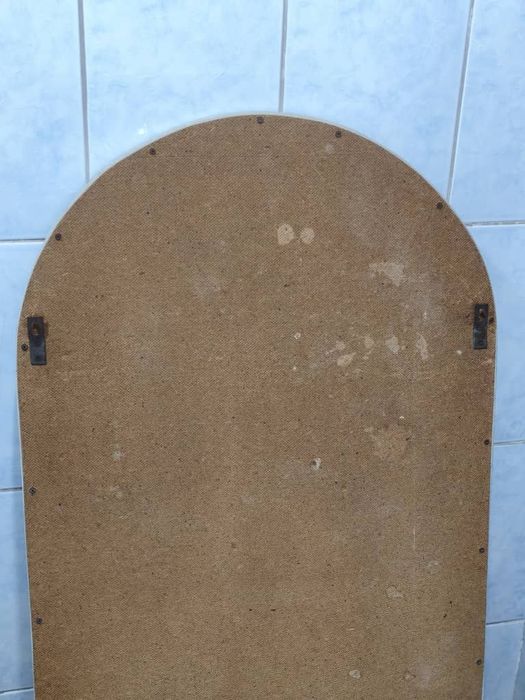 Зеркало большое в раме, настенное.