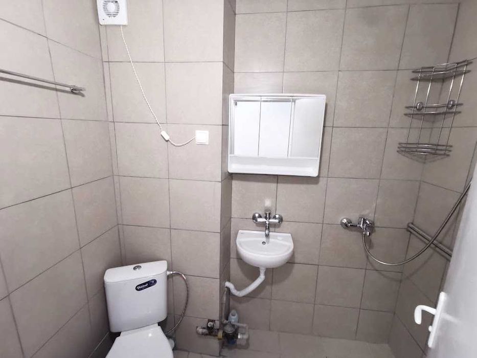 Дава се под наем Двустаен апартамент в Велико Търново, Център - 40 кв.м за 255 € - Снимка #8