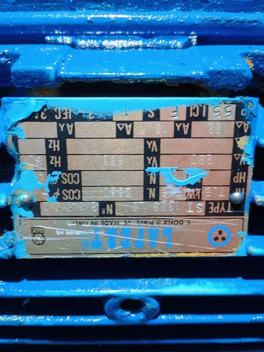 Промишлен центробежен вентилатор / аспиратор с електродвигател