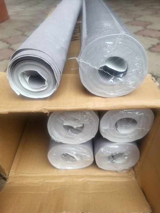 Обой продам 5 рулонов