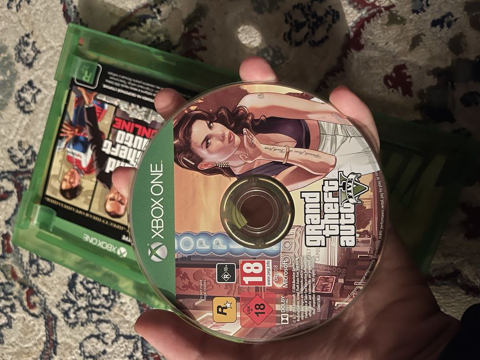 Продам диск Gta 5 на Xbox