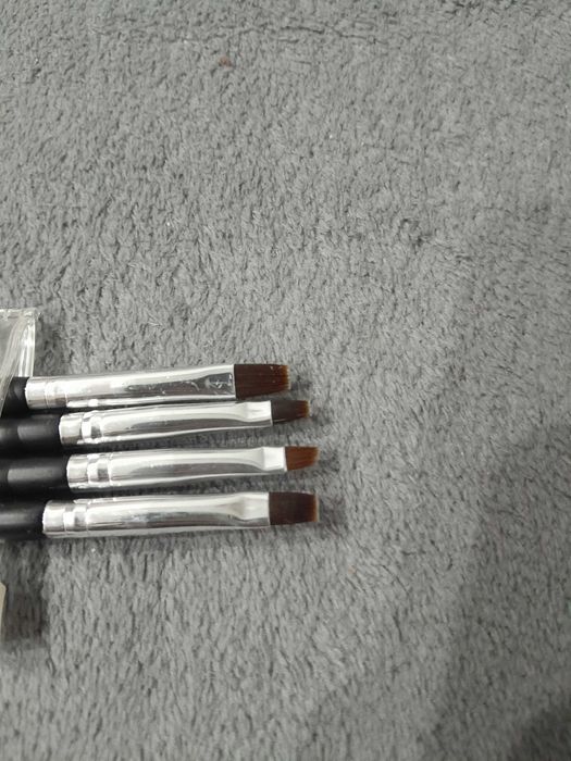 Set plus cateva cutii sigilate