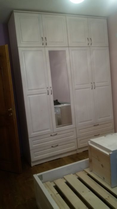 Спалня гардероби спално оборудване от дърво масив