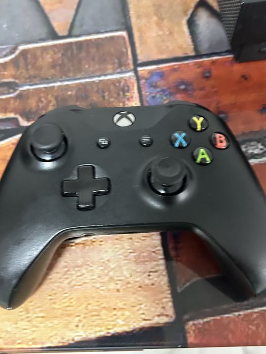Xbox one X 1TB stare buna‼️‼️‼️