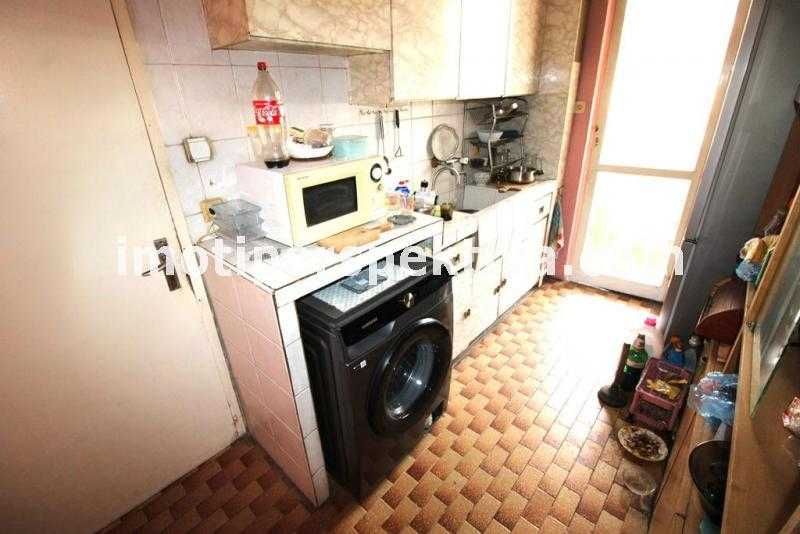 Продава се Тристаен апартамент в Пловдив, Кючук Париж - 94 кв.м за 803 €/кв.м - Снимка #2