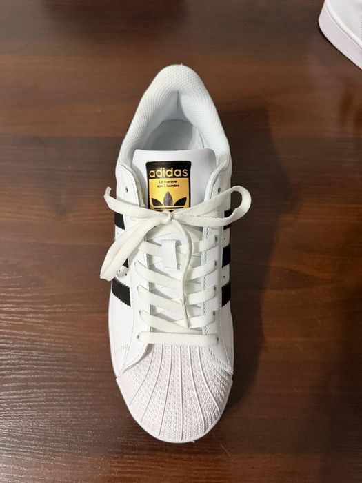 Adidas Superstar