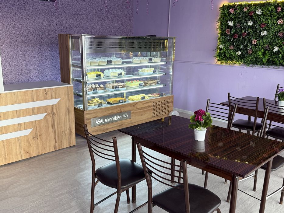 Vitrina tort, shirinliklar va gosht mahsuloatlari uchun