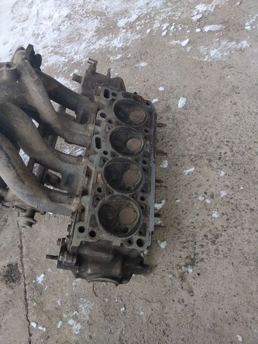 Продам на галант переходка головку объем 1,8