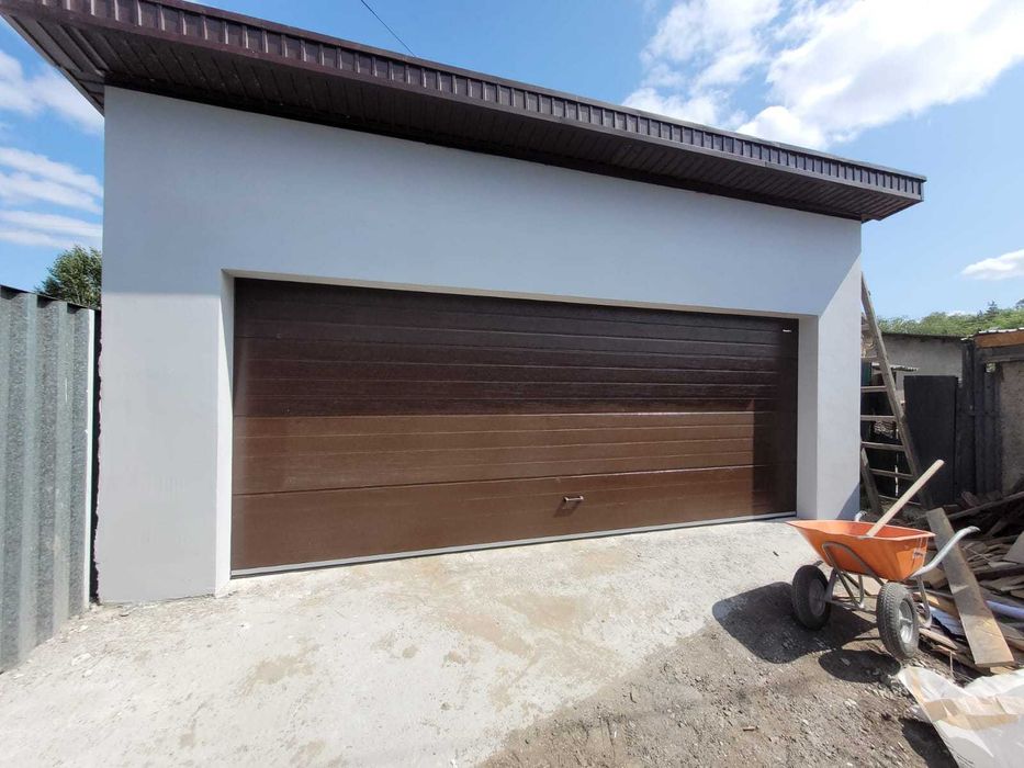 Секционные гаражные ворота