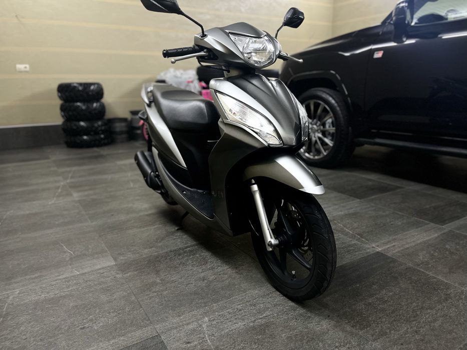 Скутер Honda Dio 110