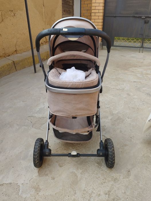 Коляска прогулочная