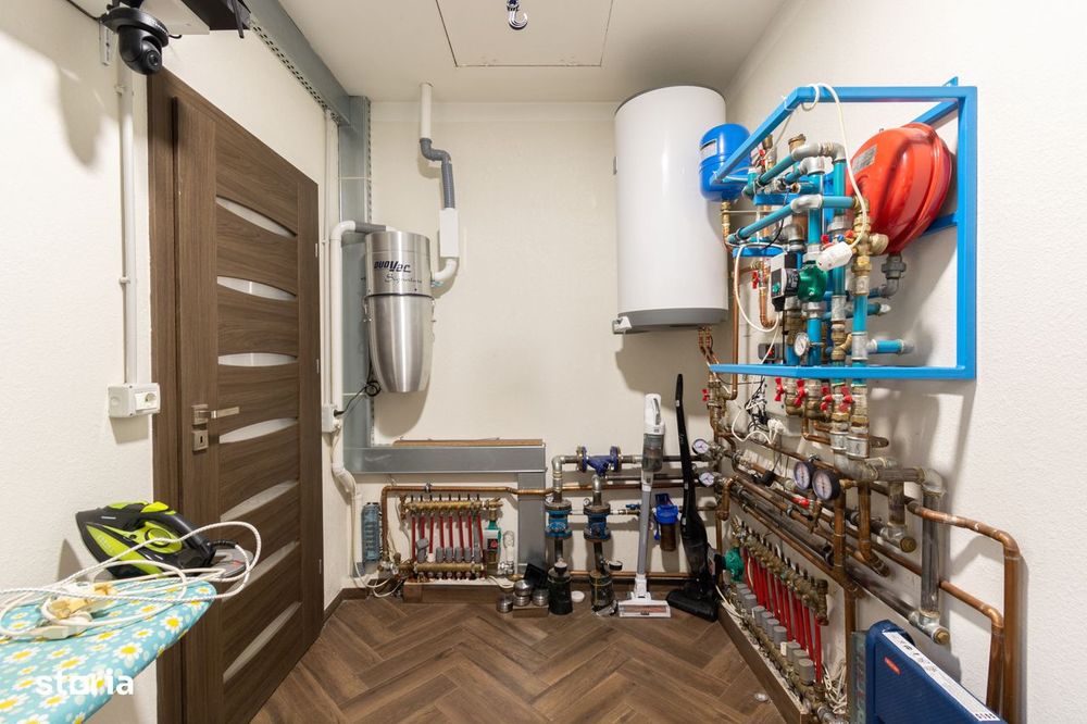 Casă cu 4 camere + garaj - front direct la str. Branului, zona dealuri