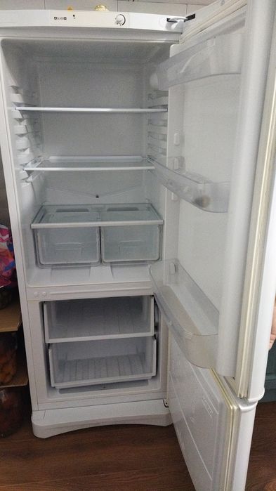 Холодильник Индезит