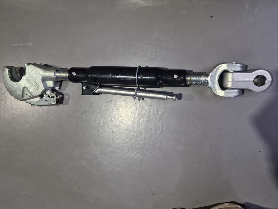 Tirant central tractor john deere seria 8000 8100 pret cu tva 3500 lei