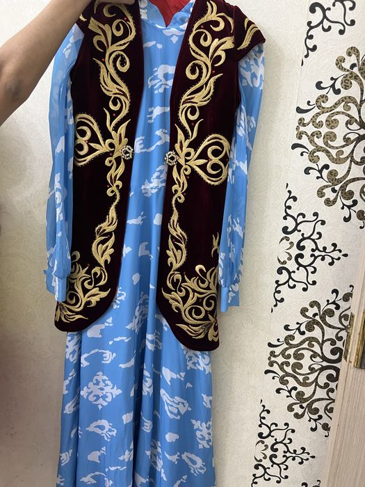 Продаются платья и пальто