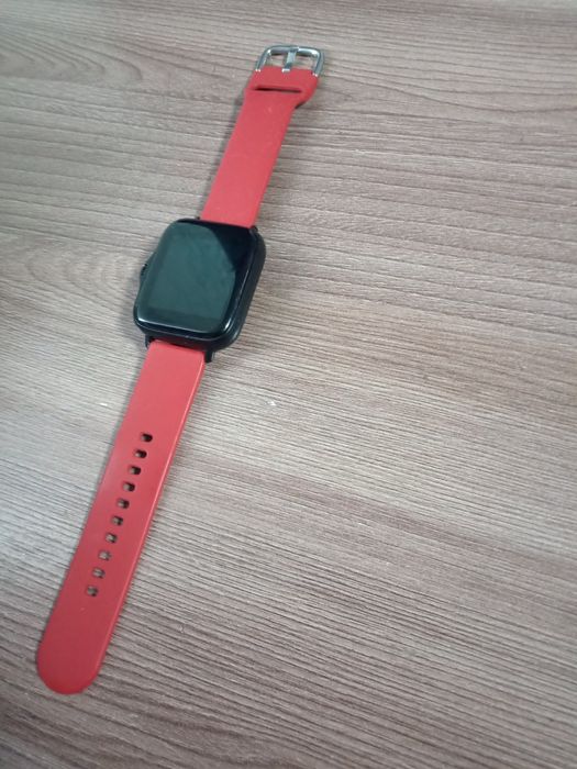 Продается смарт чесы 6000₸