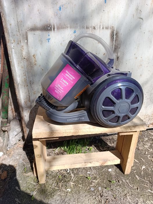 Продам пылесос Polaris