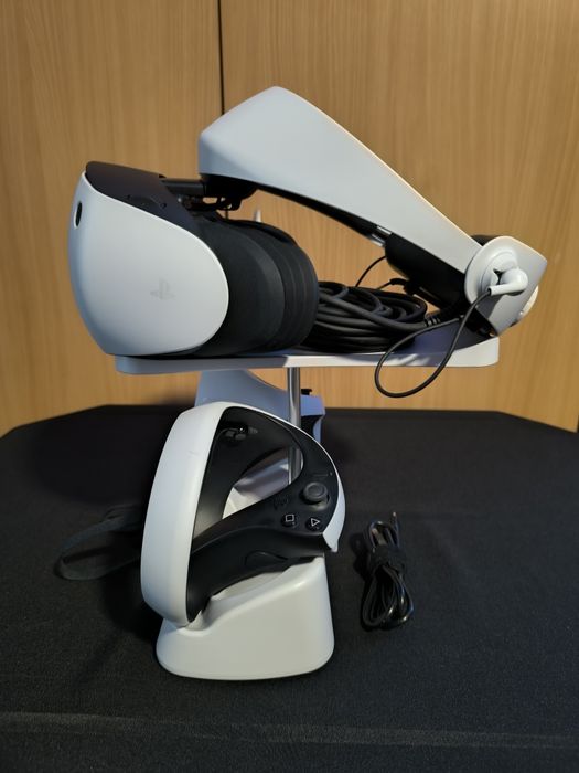 SET: PS VR2 + Stand încărcare + jocuri.